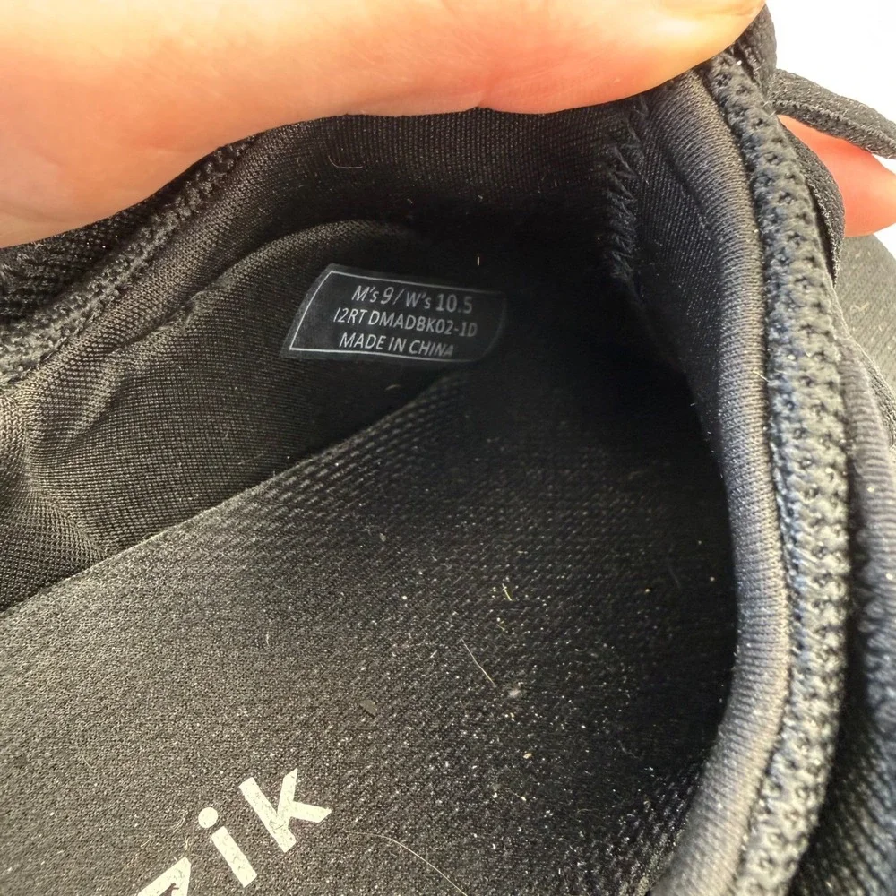 Kizik Madrid Eco Hands-Free Slip On Sneakers Black Mens 9 Womens 10.5